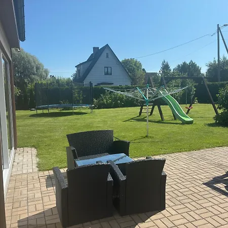 Hoovimaja Сasa de vacaciones Pärnu